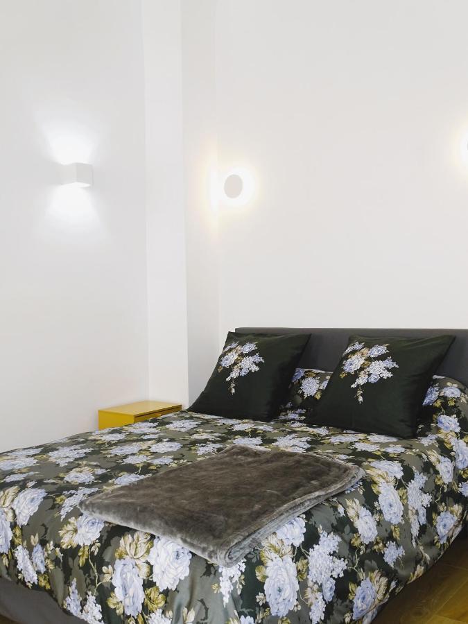 אקס-אן-פרובאנס Augustins Fountain Studio Cosy Aix Centre Historique A 3 Minutes De Cours Mirabeau -Wifi-Smart Tv-Rue Calme מראה חיצוני תמונה
