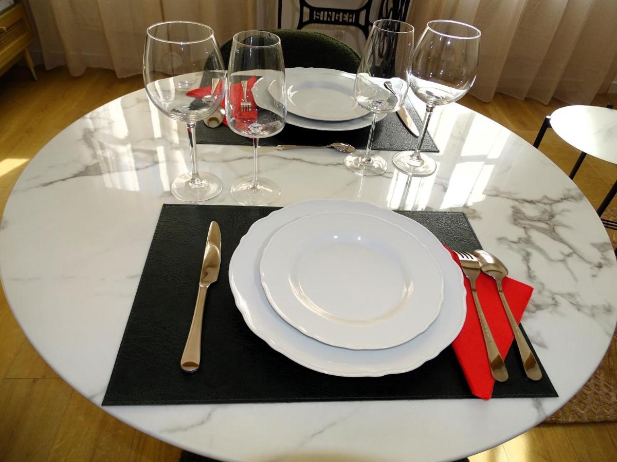 אקס-אן-פרובאנס Augustins Fountain Studio Cosy Aix Centre Historique A 3 Minutes De Cours Mirabeau -Wifi-Smart Tv-Rue Calme מראה חיצוני תמונה
