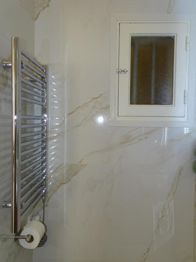 אקס-אן-פרובאנס Augustins Fountain Studio Cosy Aix Centre Historique A 3 Minutes De Cours Mirabeau -Wifi-Smart Tv-Rue Calme מראה חיצוני תמונה
