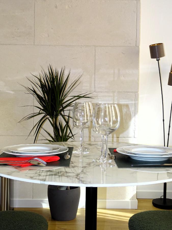 אקס-אן-פרובאנס Augustins Fountain Studio Cosy Aix Centre Historique A 3 Minutes De Cours Mirabeau -Wifi-Smart Tv-Rue Calme מראה חיצוני תמונה